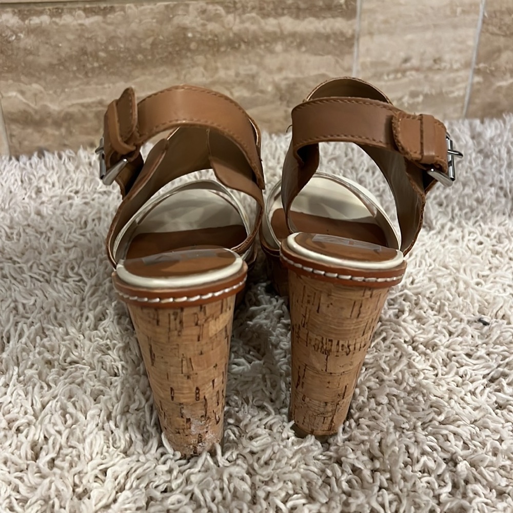 Cream & Tan Wedges - Picture 3 of 6